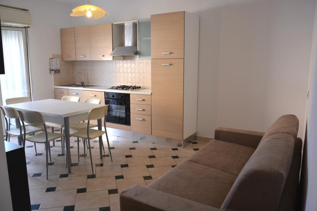 Apartamento Stella Marina Alba Adriatica Exterior foto